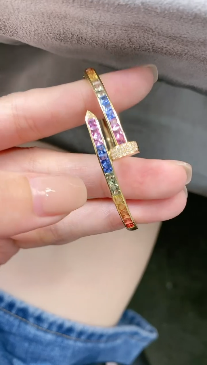 手镯蓝宝石18K金镶嵌·