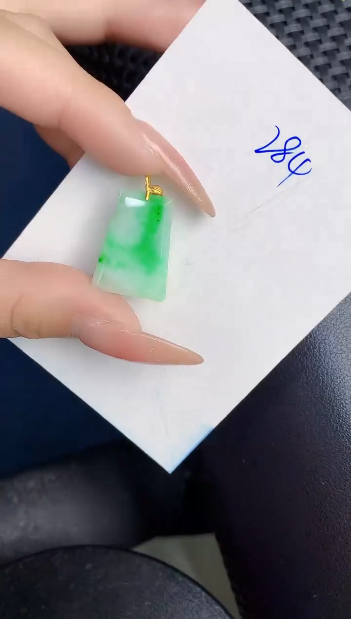 【闪购商品】翡翠颈饰18K金镶嵌000000000