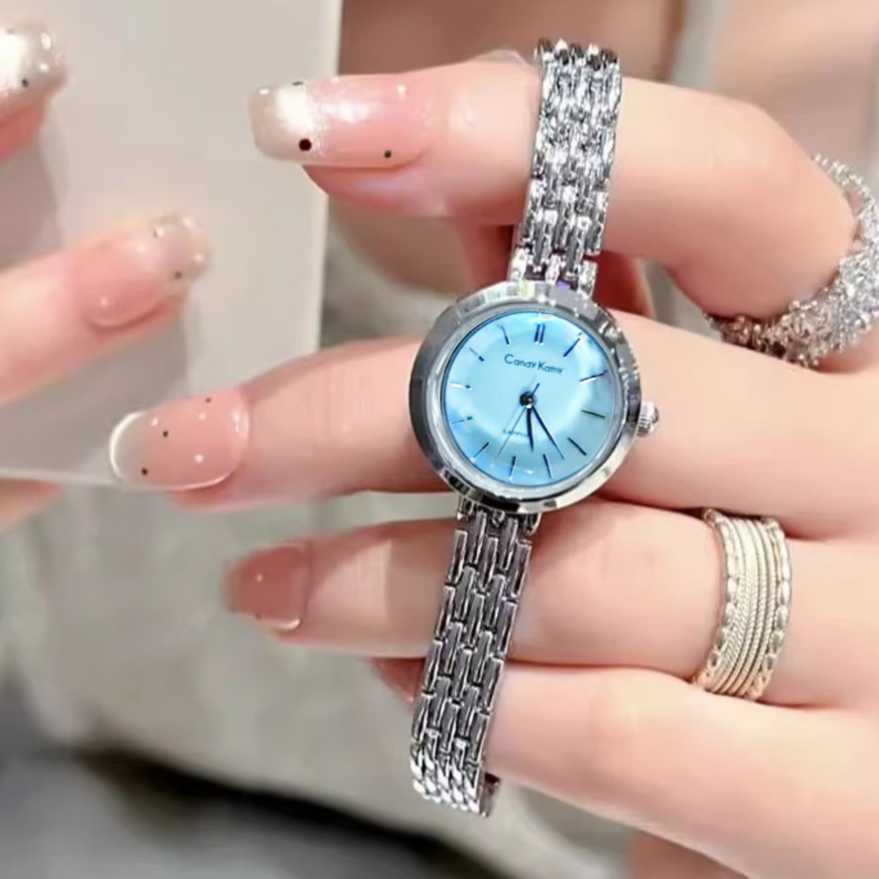 冰蓝贝母盘时尚轻奢小巧精致百搭小表盘气质女款2503