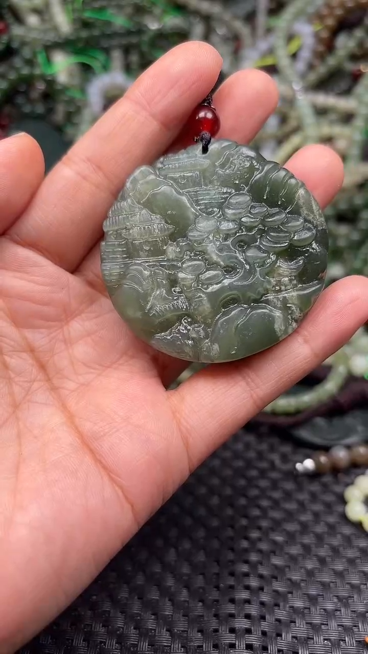 颈饰未镶嵌和田玉1