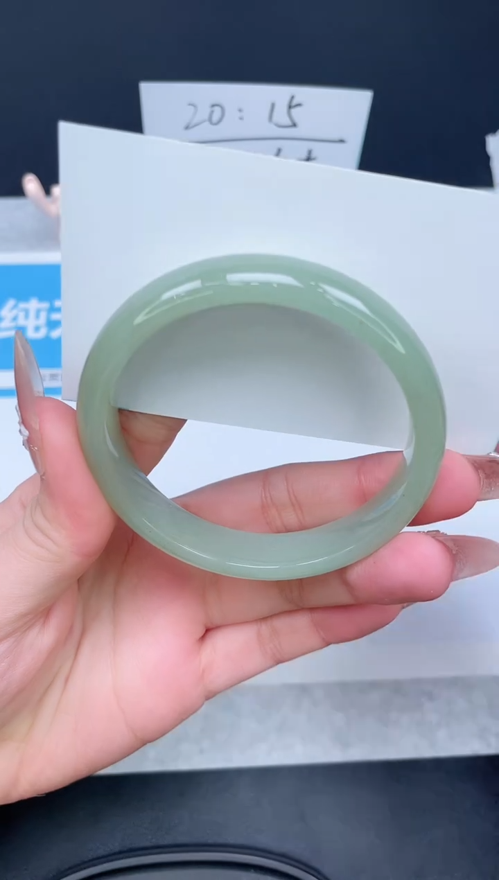 【闪购商品】石英质玉手镯未镶嵌14-58.4