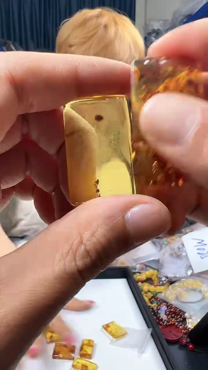 【闪购商品】琥珀颈饰未镶嵌花珀无事牌吊坠.