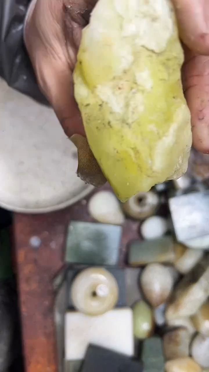 未镶嵌和田玉珠宝半成品1