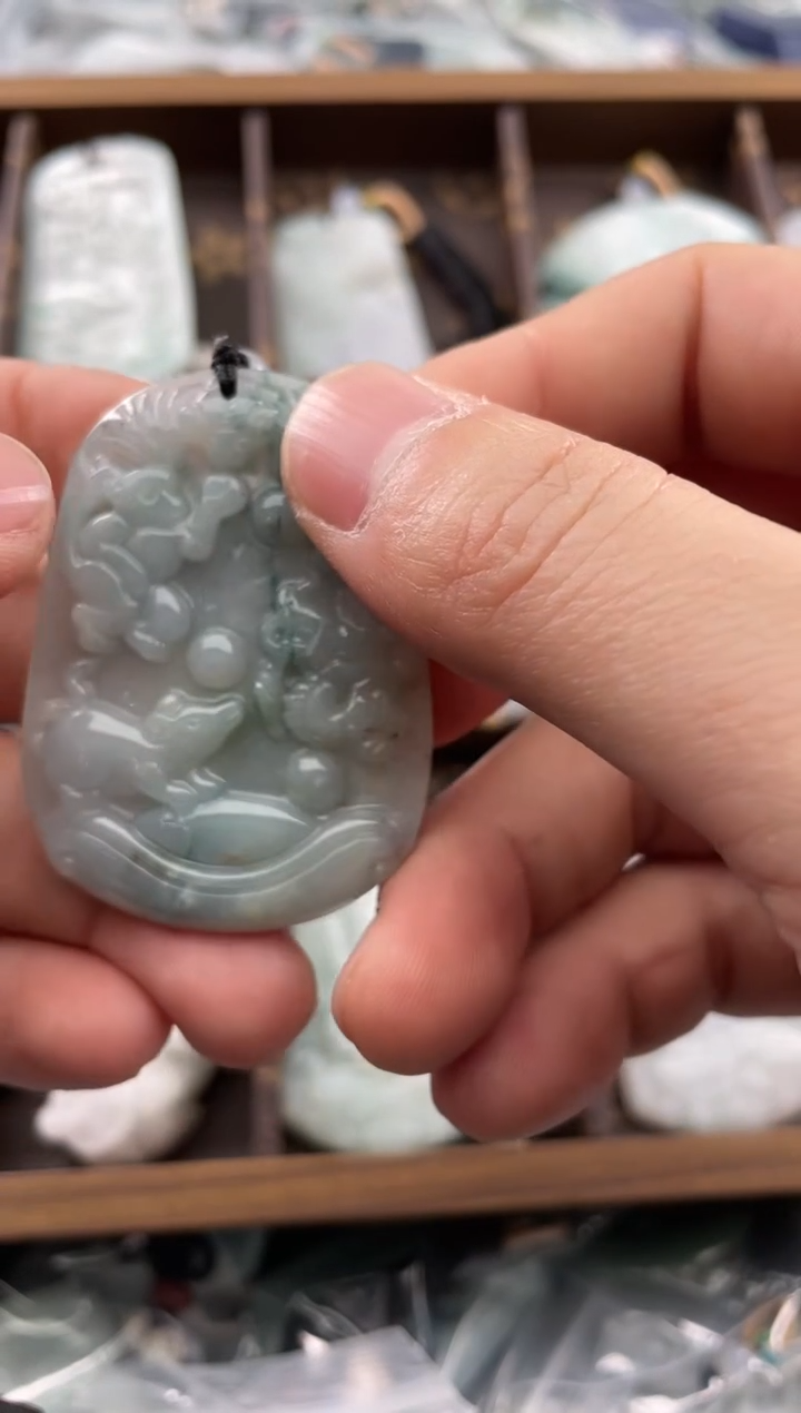 颈饰未镶嵌翡翠25/11/25/.140