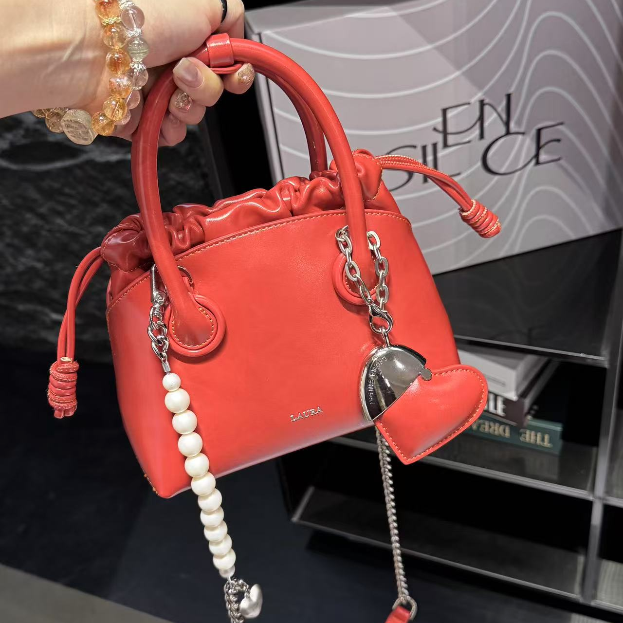 2025春夏新款潮流腋下百搭网红复古单肩斜挎包时尚女包 5286