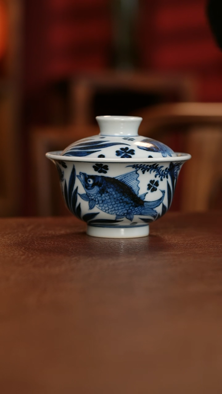 【闪购商品】青花鱼藻双鱼盖碗