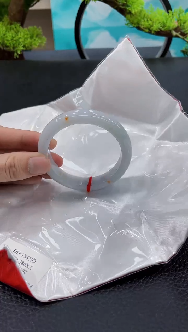 【闪购商品】翡翠手镯未镶嵌手镯