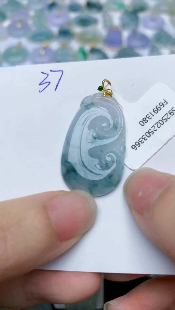 【闪购商品】翡翠颈饰18K金镶嵌天然翡翠A货    37