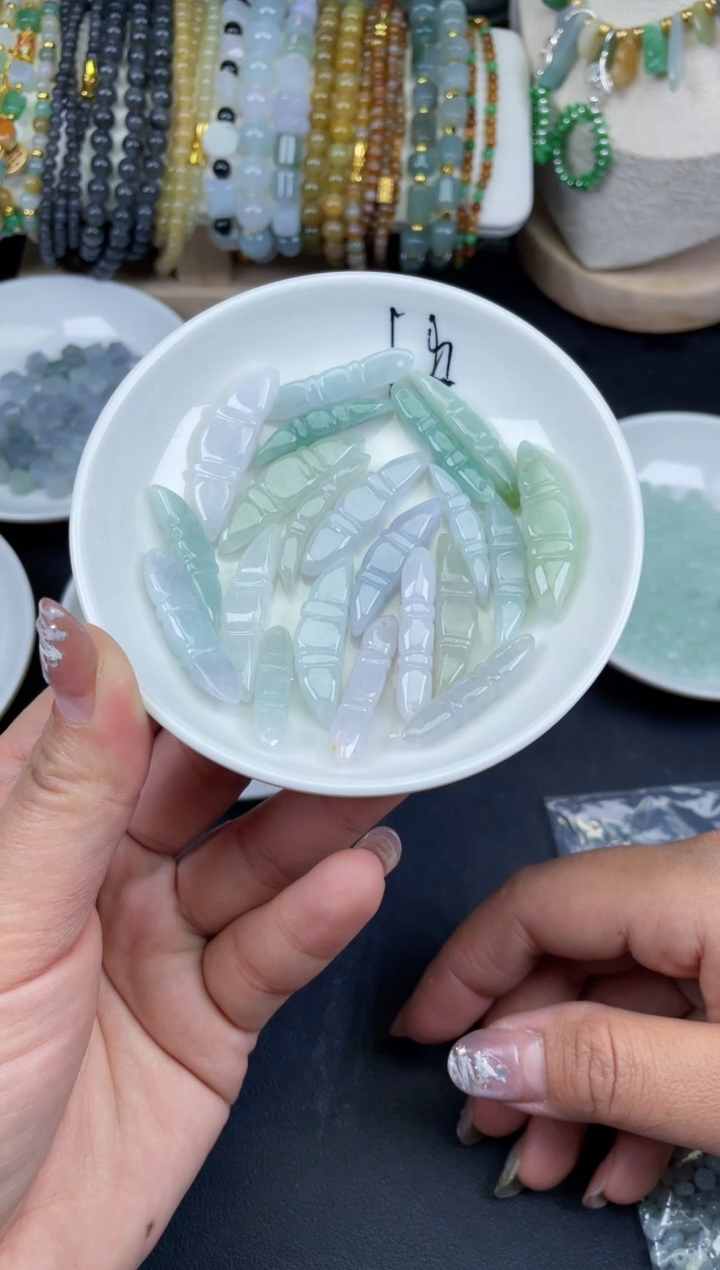 【闪购商品】翡翠颈饰未镶嵌缅甸天然翡翠（21颗）151