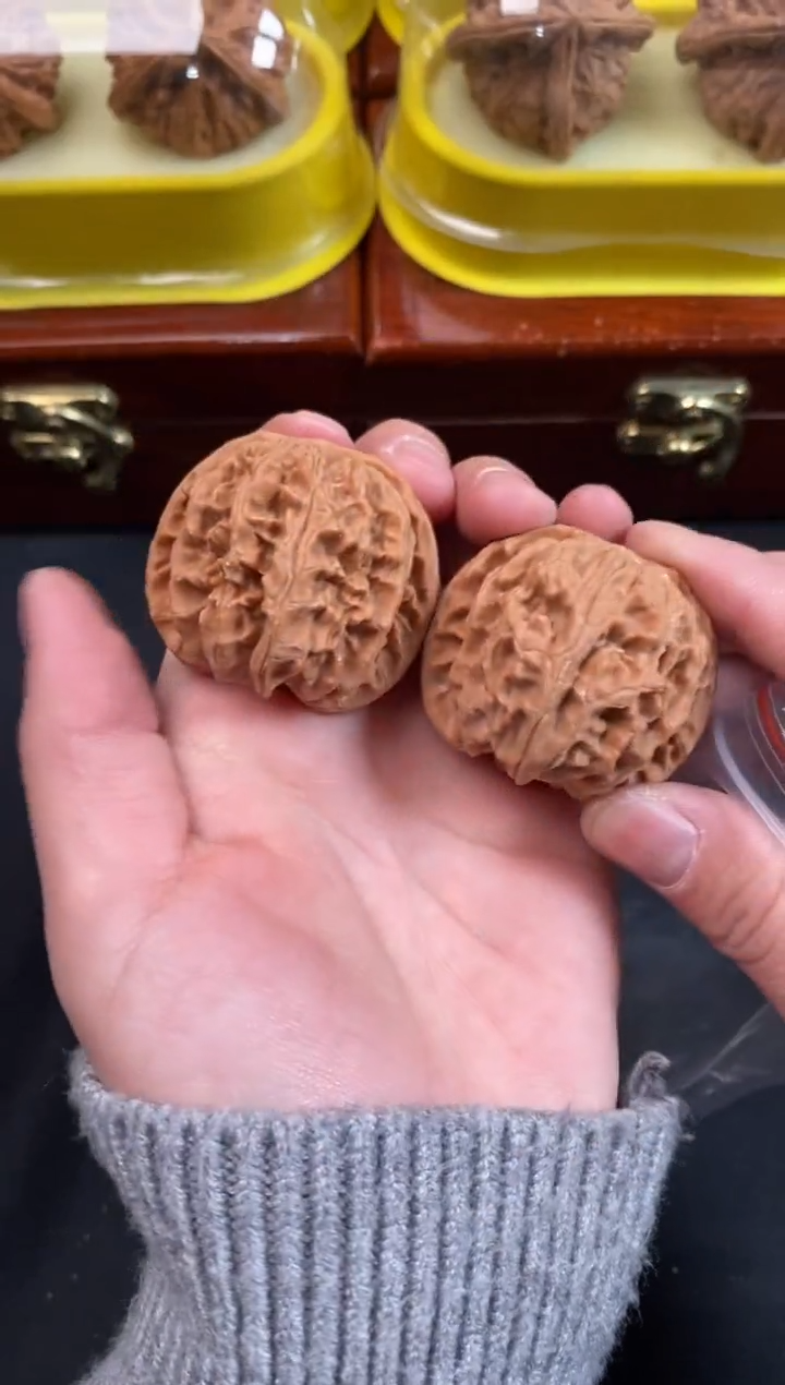 把件文玩核桃L**.苹果园40尺A956