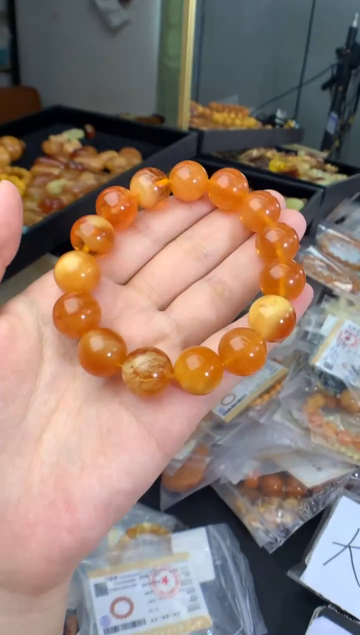 蜜蜡未镶嵌珠宝奇石1