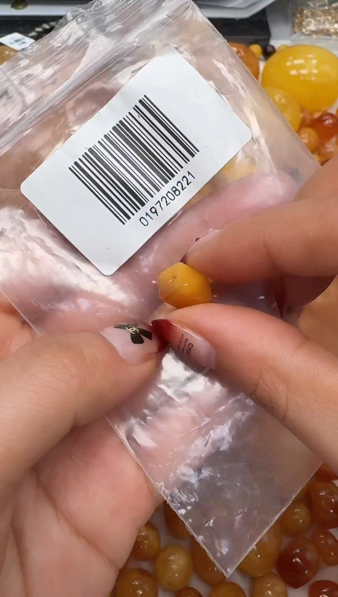 裸石琥珀未镶嵌如图