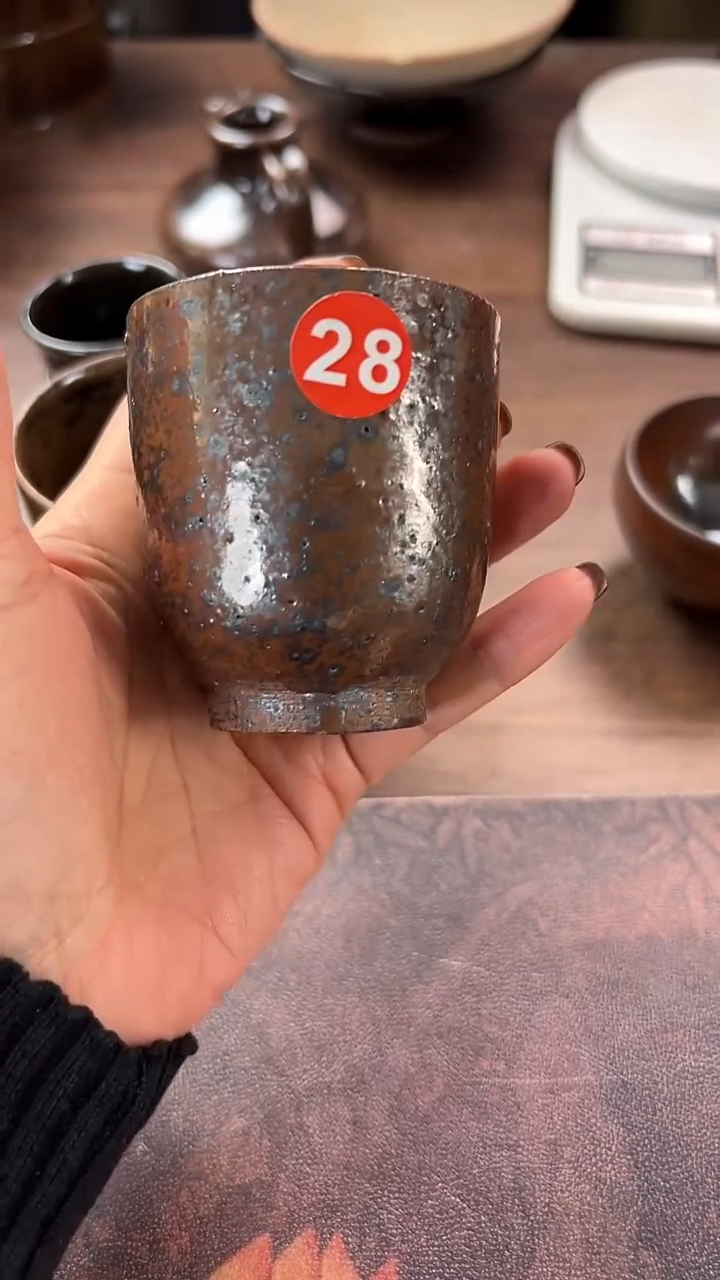 伟瑕疵杯子不退不换