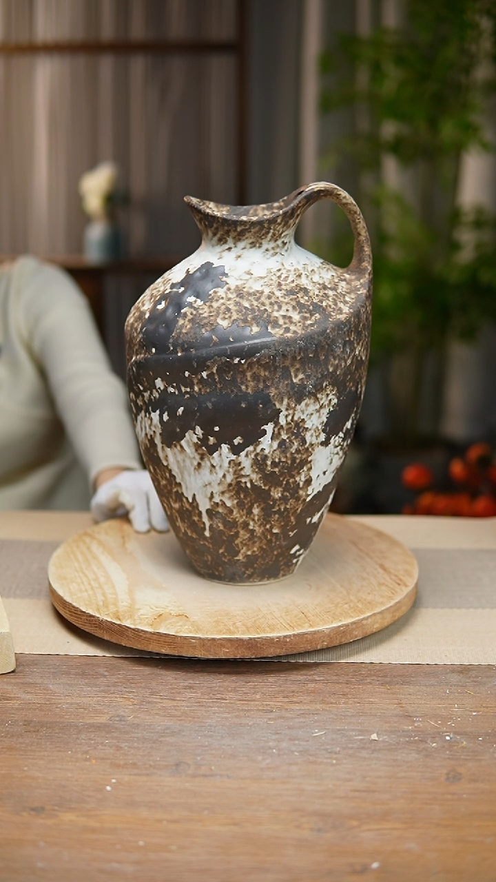 【闪购商品】陶瓷 花器诧寂黑奶壶