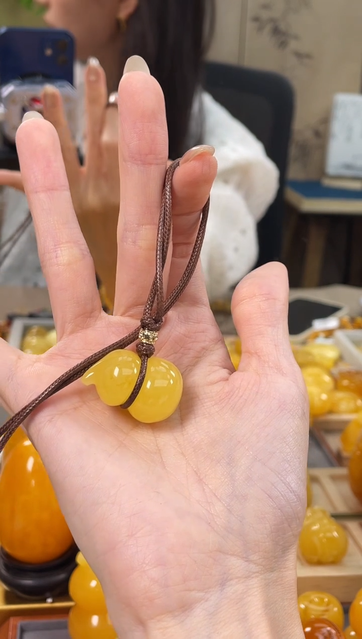 裸石琥珀未镶嵌J109微瑕