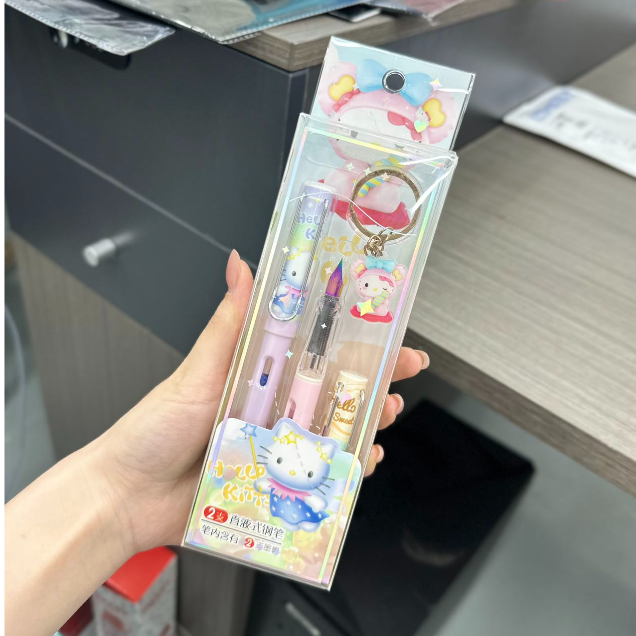 7682小女孩可爱钢笔（外品牌专场）