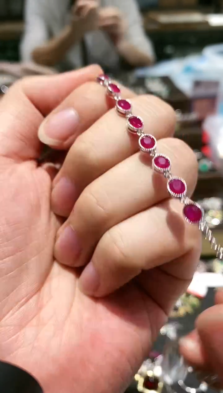 【闪购商品】红宝石手链银S925镶嵌手链