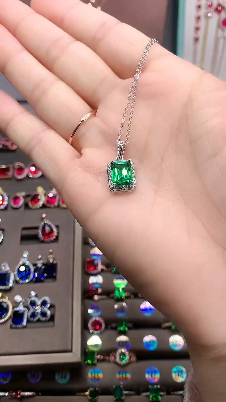 【闪购商品】透辉石吊坠银S925镶嵌银色