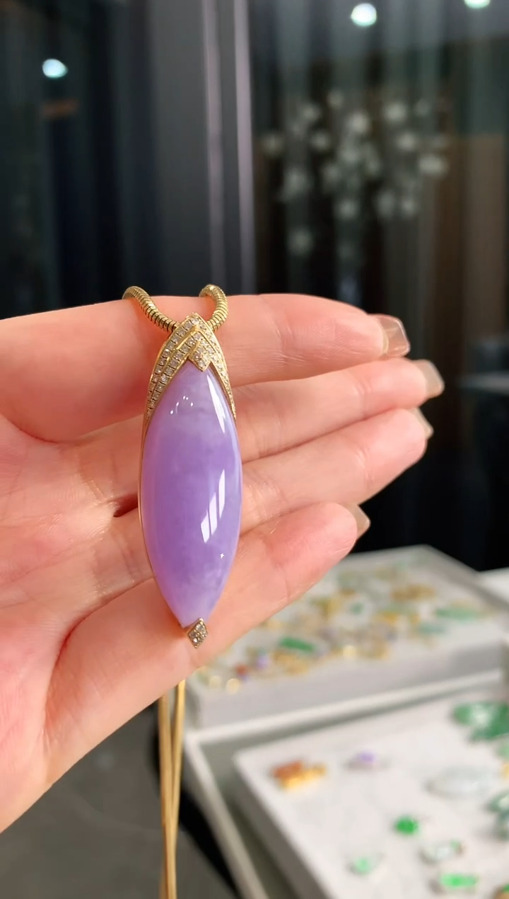 【闪购商品】翡翠吊坠(不含链)18K金镶嵌吊坠