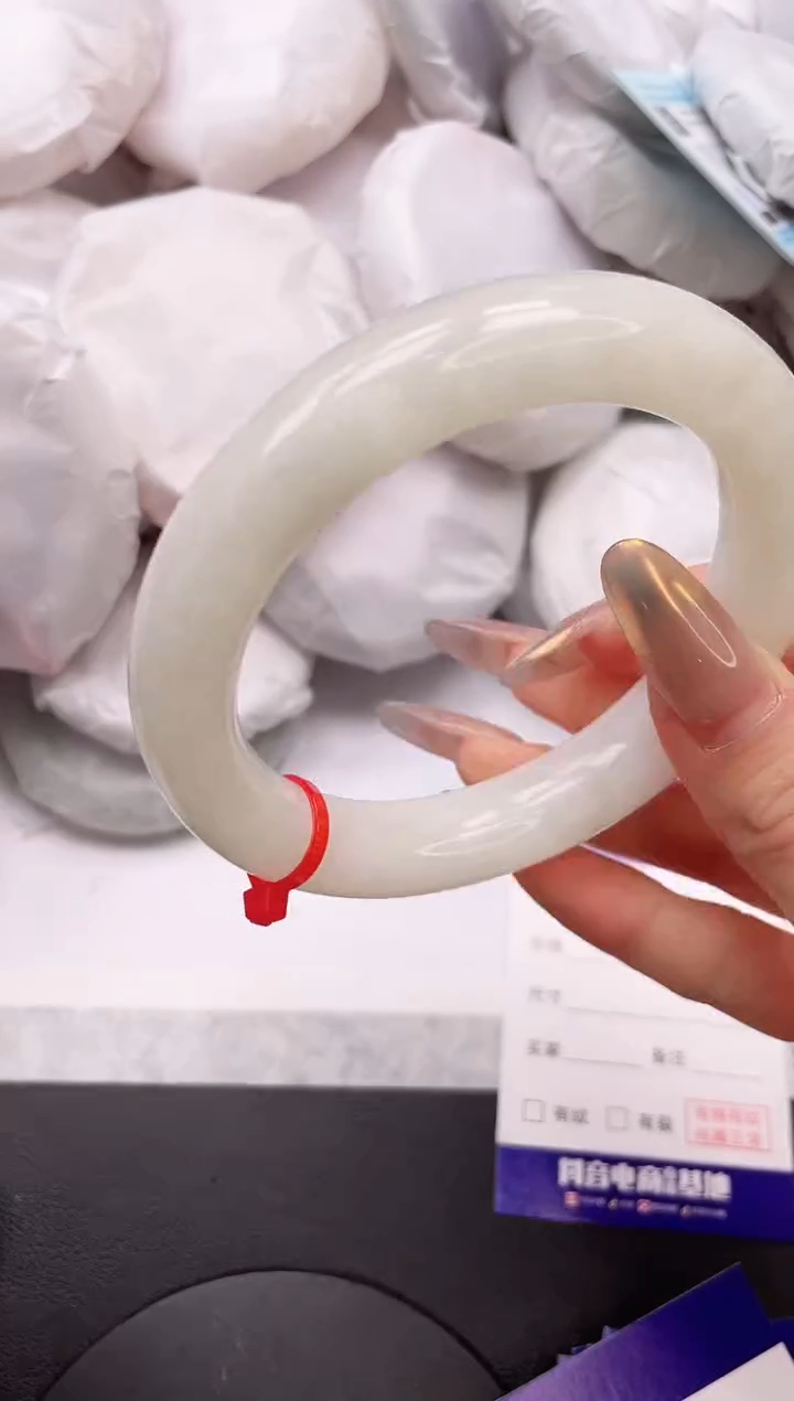 【闪购商品】和田玉手镯未镶嵌2K210-64