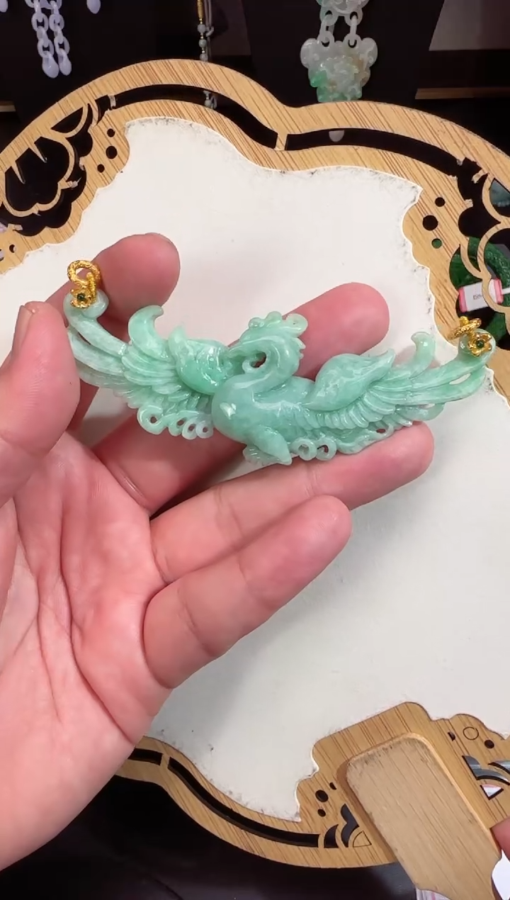 【闪购商品】翡翠颈饰未镶嵌拍照