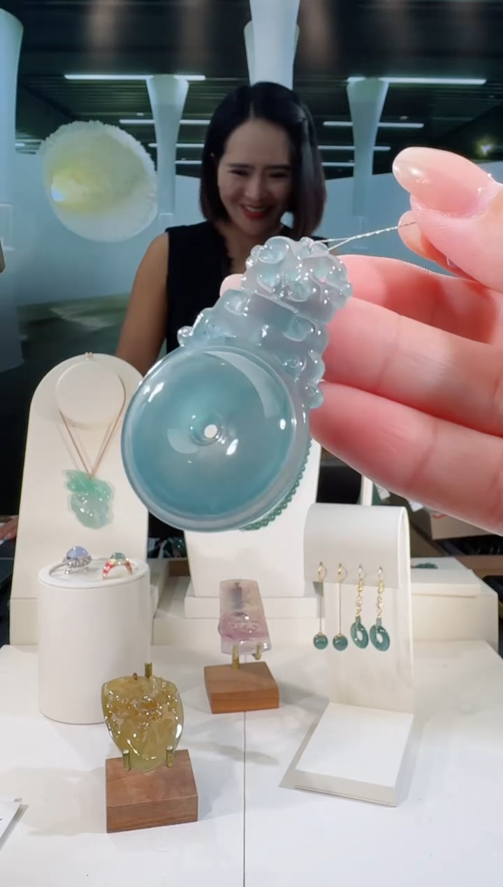 翡翠未镶嵌吊坠(不含链)纯天然A货翡翠平安扣（多样性发其一）