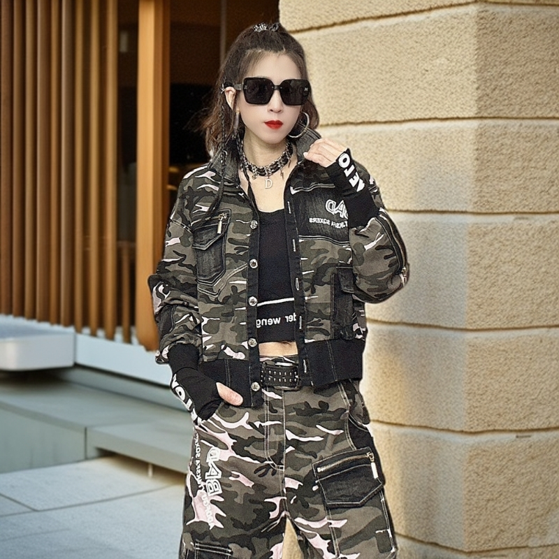 欧货潮牌女装2025年新款时尚洋气高级感显瘦迷彩牛仔百搭外穿外套