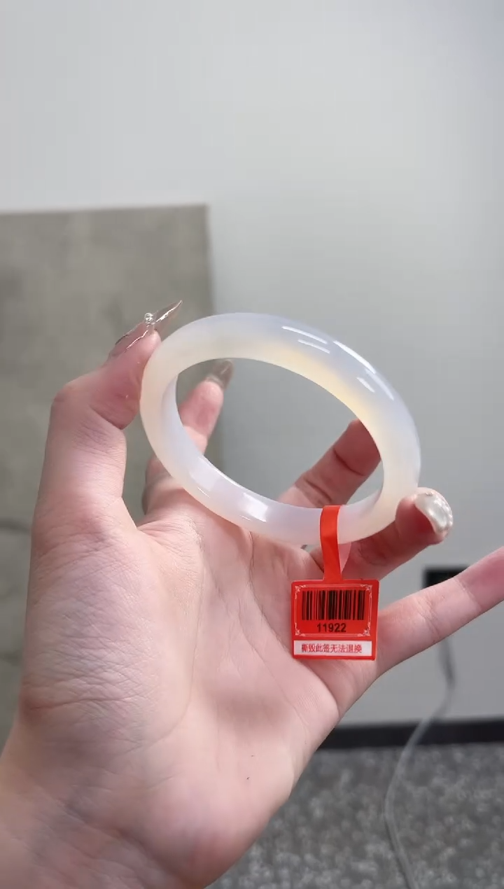 【闪购商品】玛瑙/玉髓手镯未镶嵌58圈 需要包容