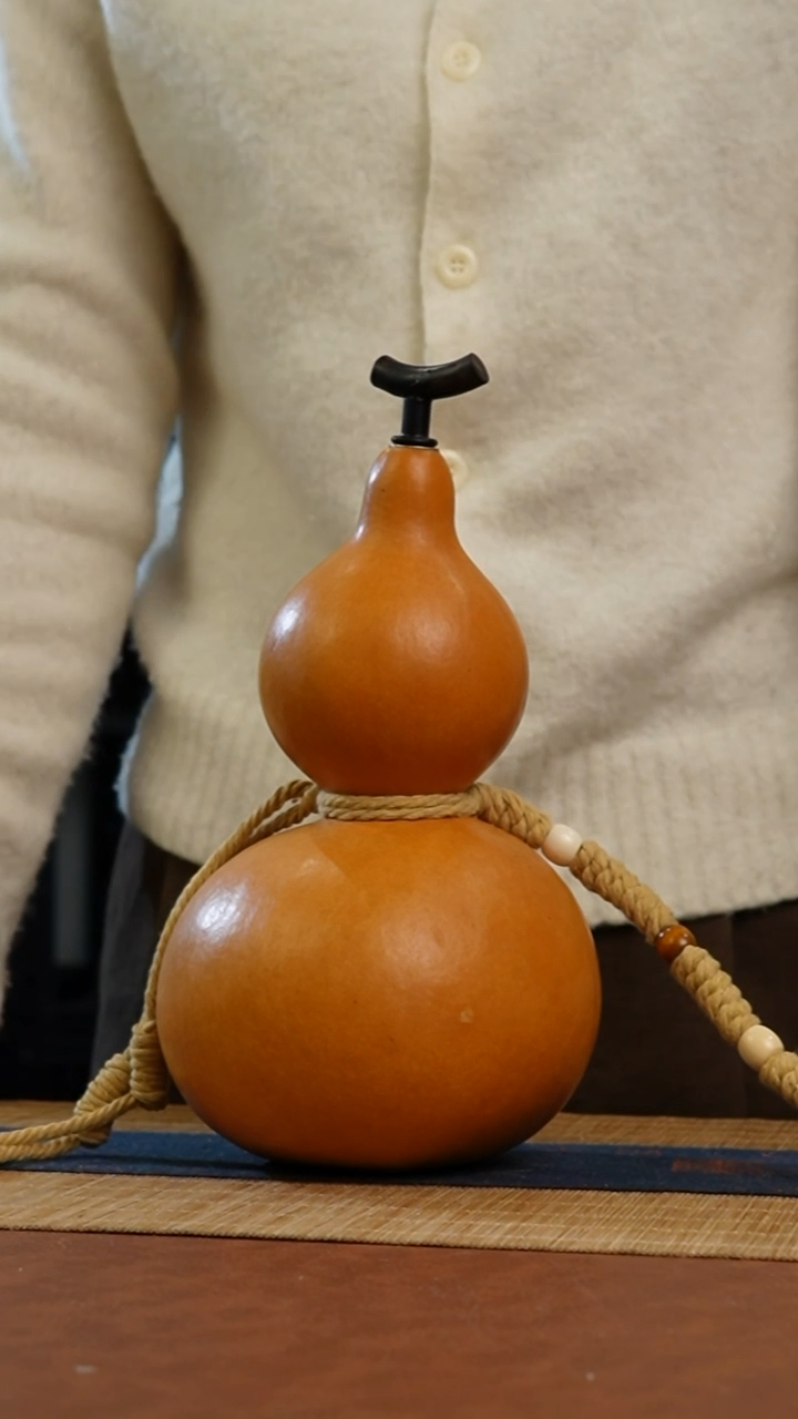 061号 天然热水酒葫芦 一物一拍（有瑕介意勿拍）