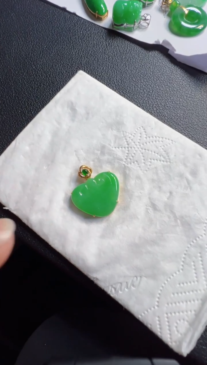 吊坠(不含链)18K金镶嵌翡翠1580