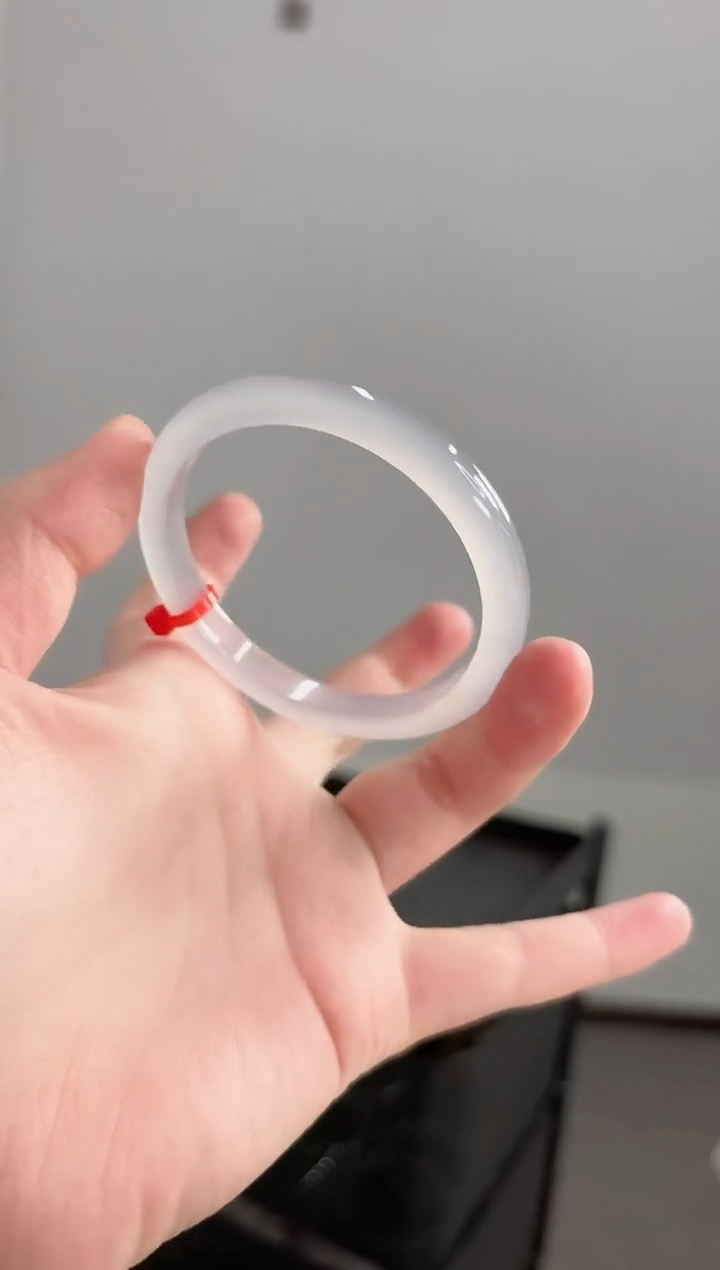 玛瑙/玉髓手镯未镶嵌54圈