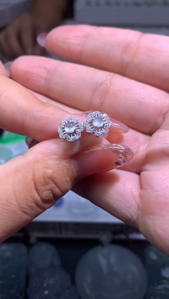 【闪购商品】翡翠颈饰银S925镶嵌净货