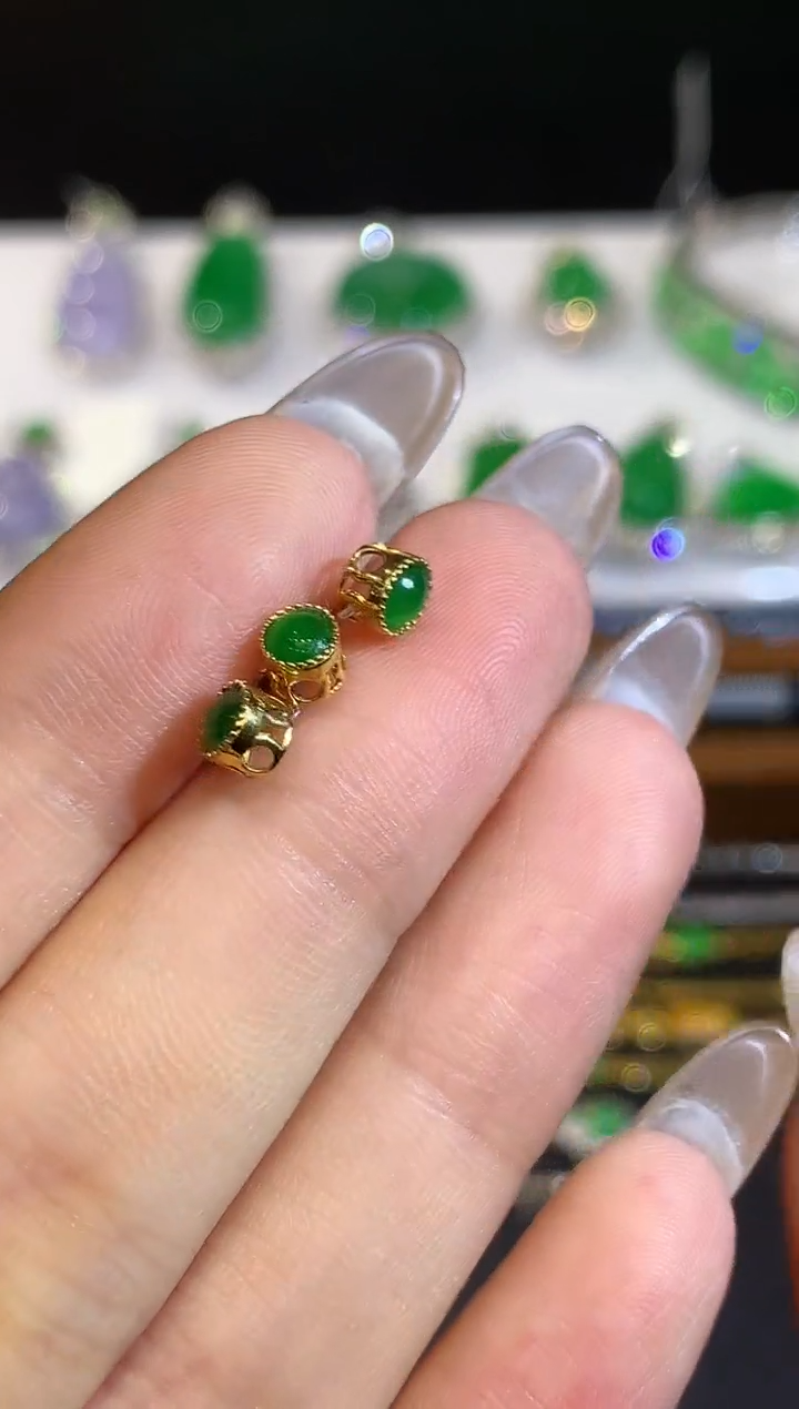 翡翠18K金镶嵌吊坠(不含链)L1780多样性发其一