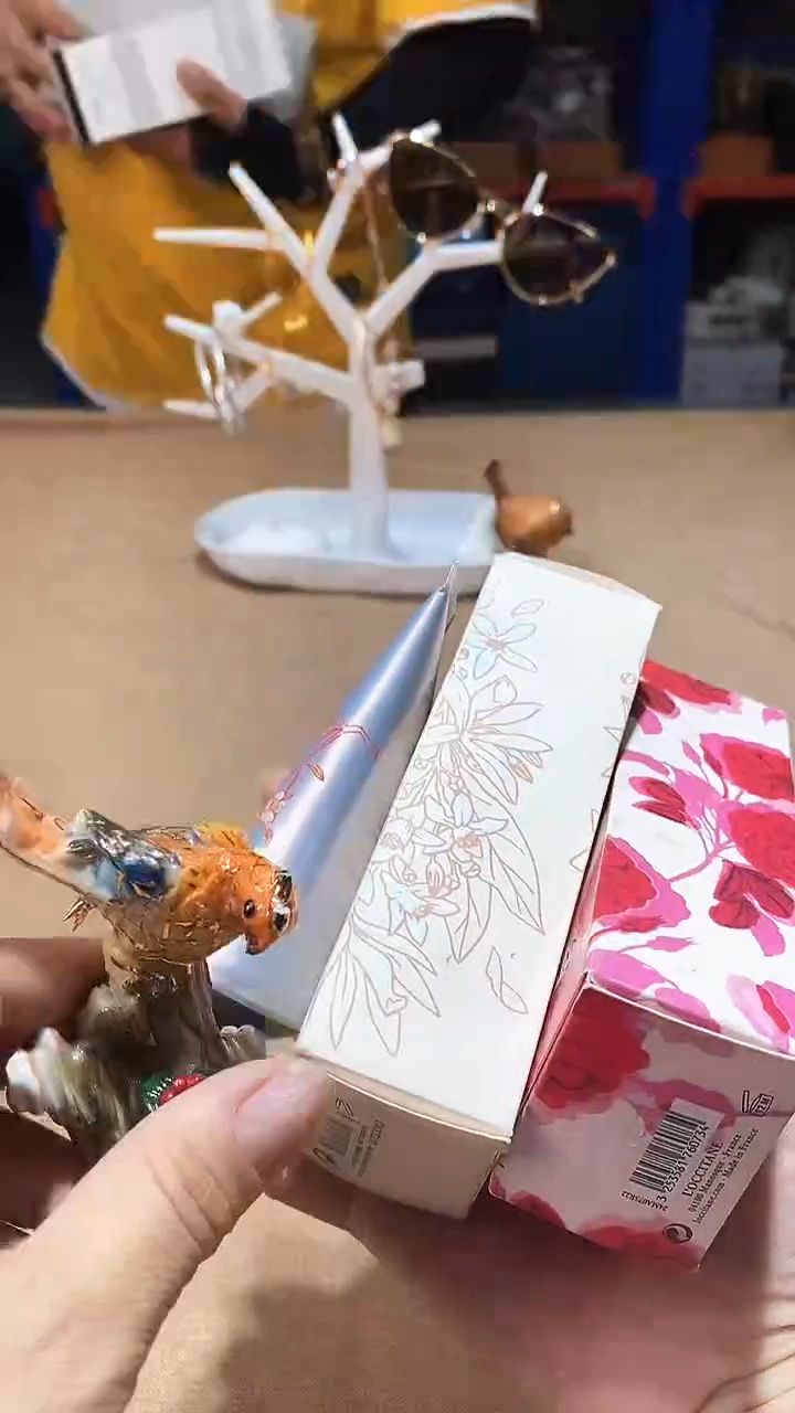 瓷片碗碟好物一件不留@@1