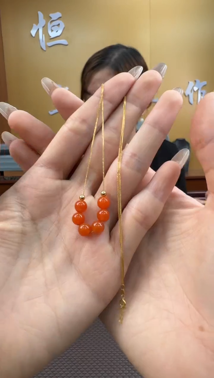 【闪购商品】玛瑙/玉髓项链18K金镶嵌项链