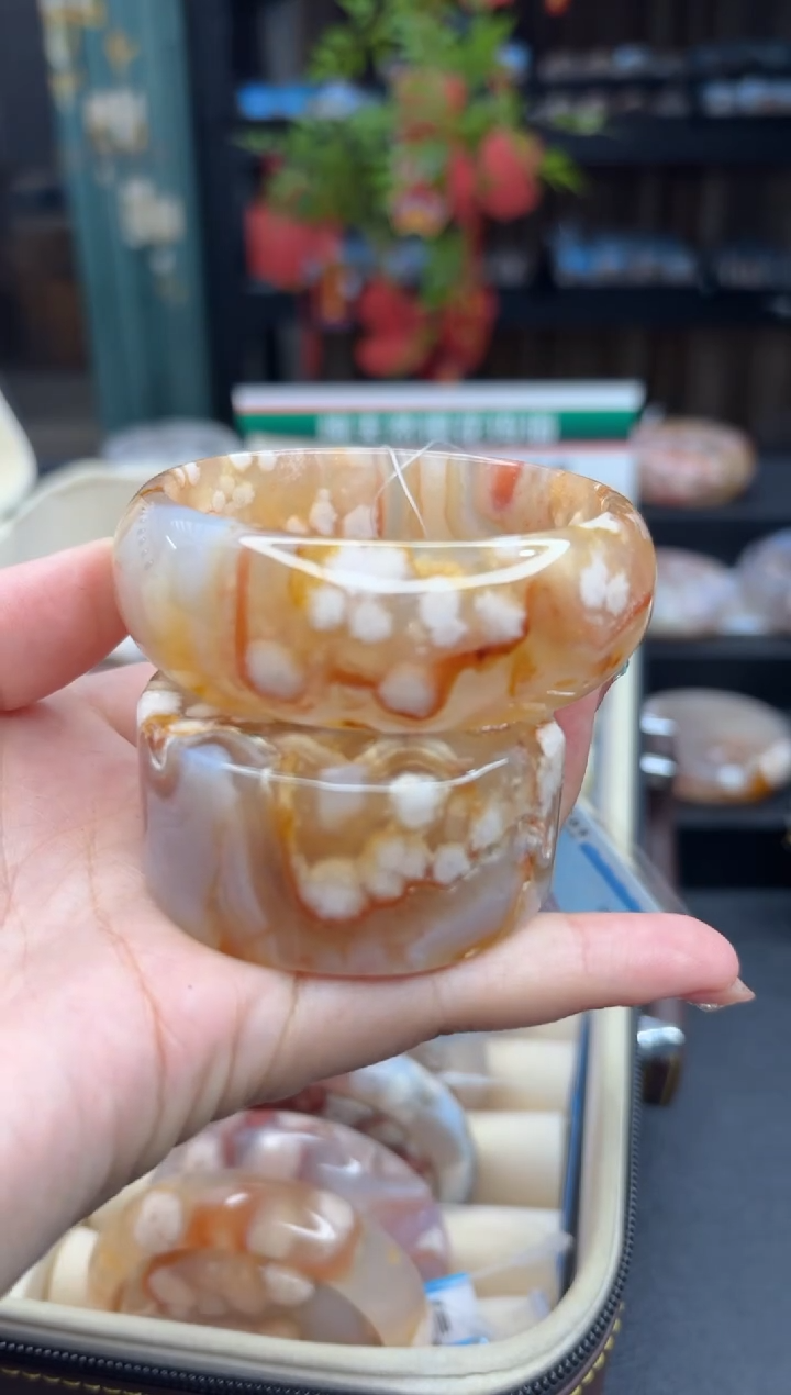 【闪购商品】石英质玉手镯未镶嵌644（55圈赠送镯心）