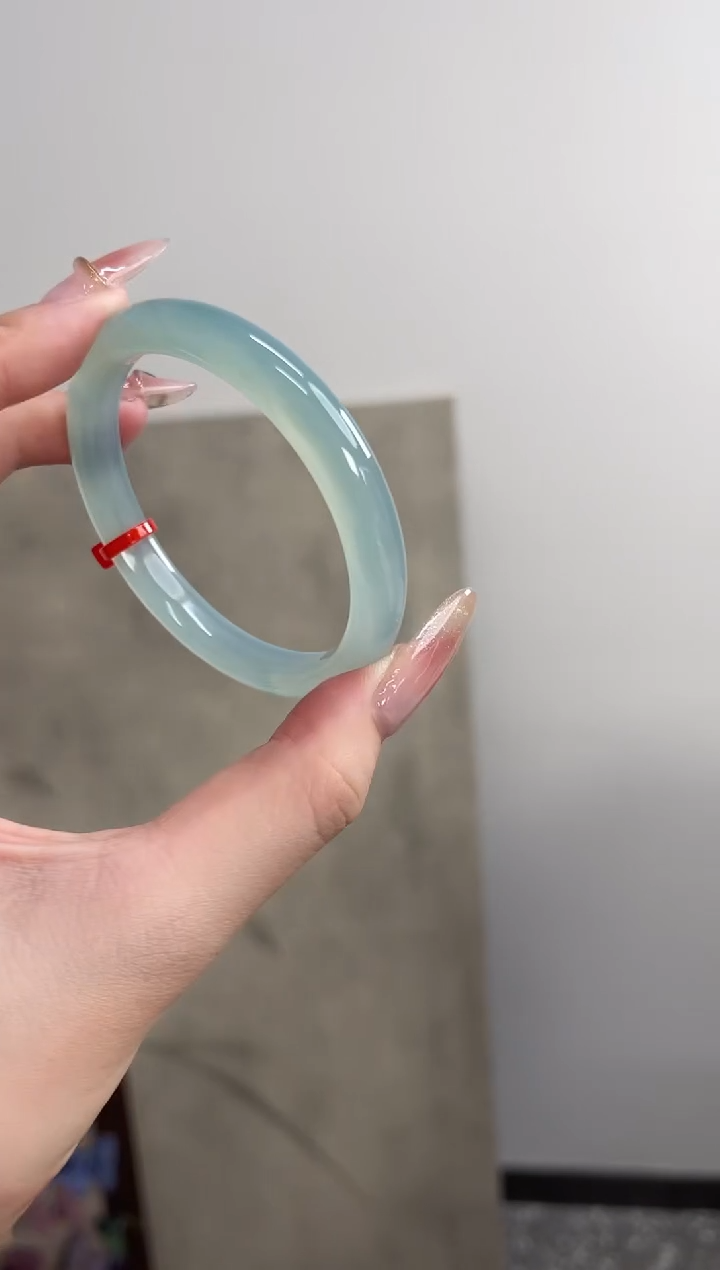 【闪购商品】玛瑙/玉髓手镯未镶嵌54-55圈 需要包容