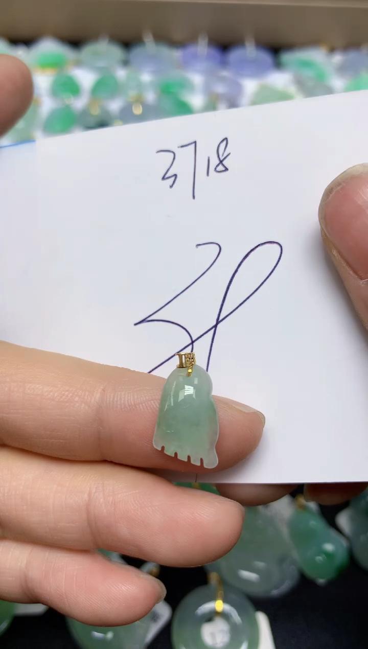 【闪购商品】翡翠挂件18K金镶嵌 天然翡翠A货