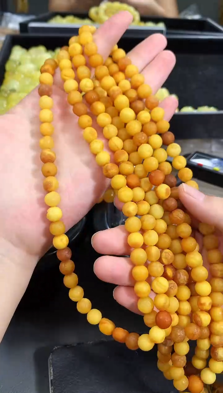 未镶嵌琥珀珠宝奇石130多样性发其一