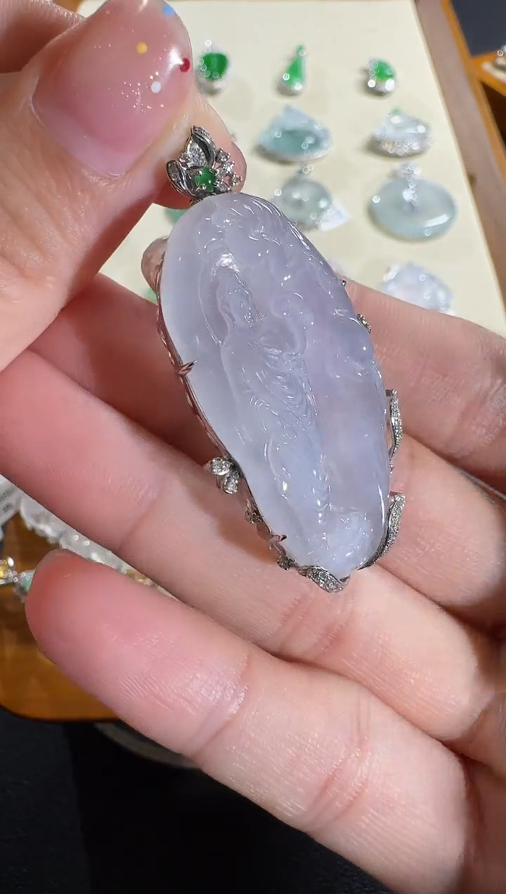 【闪购商品】翡翠吊坠(不含链)18K金镶嵌【源头工厂】钻石镶嵌