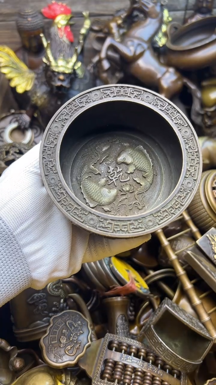 精美铜器，点击下单