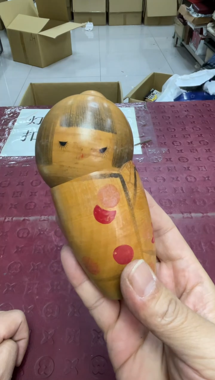 底有字 微瑕，no退no换，介意勿拍