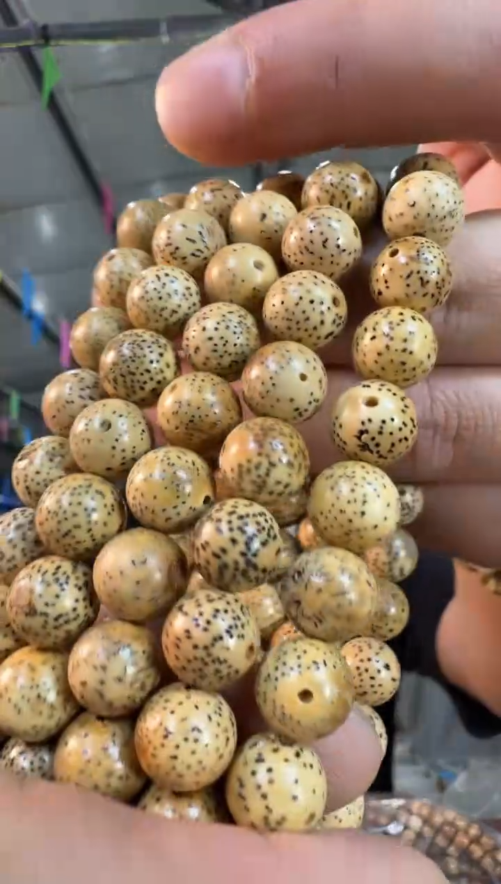 星月菩提手串A10实物为准