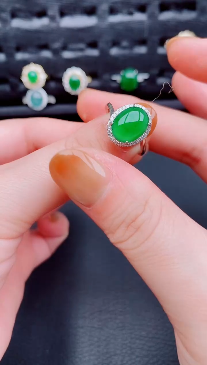 【闪购商品】翡翠戒指银S925镶嵌天然a货翡翠192