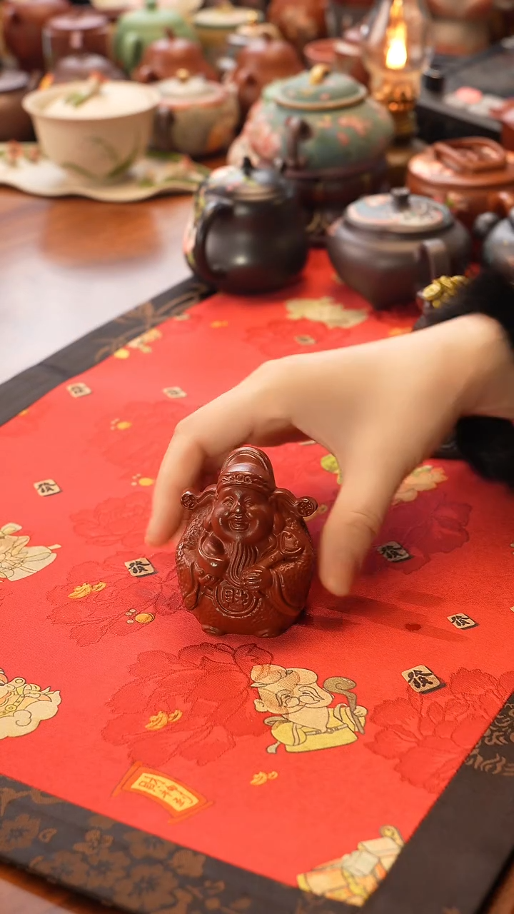 茶壶紫砂朱泥财神摆件