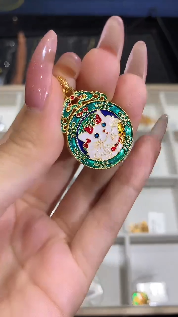【闪购商品】18K金吊坠(不含链)猫猫牌吊坠