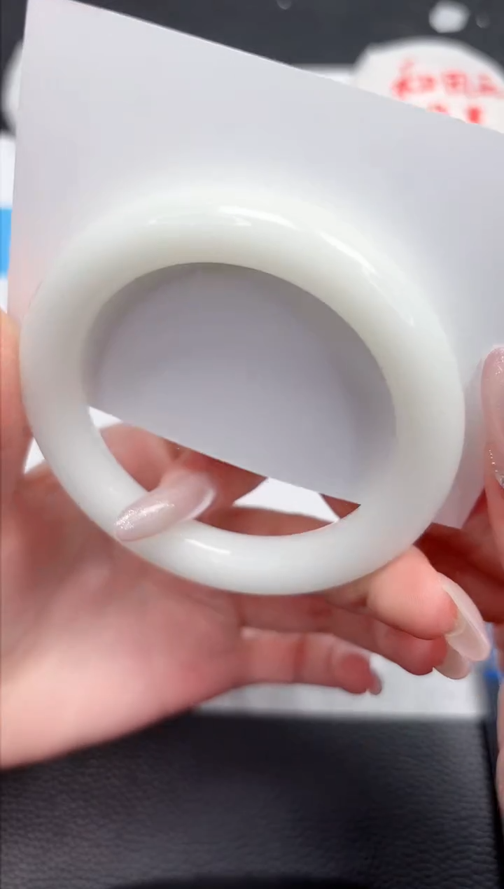 【闪购商品】石英质玉手镯未镶嵌482-54.7