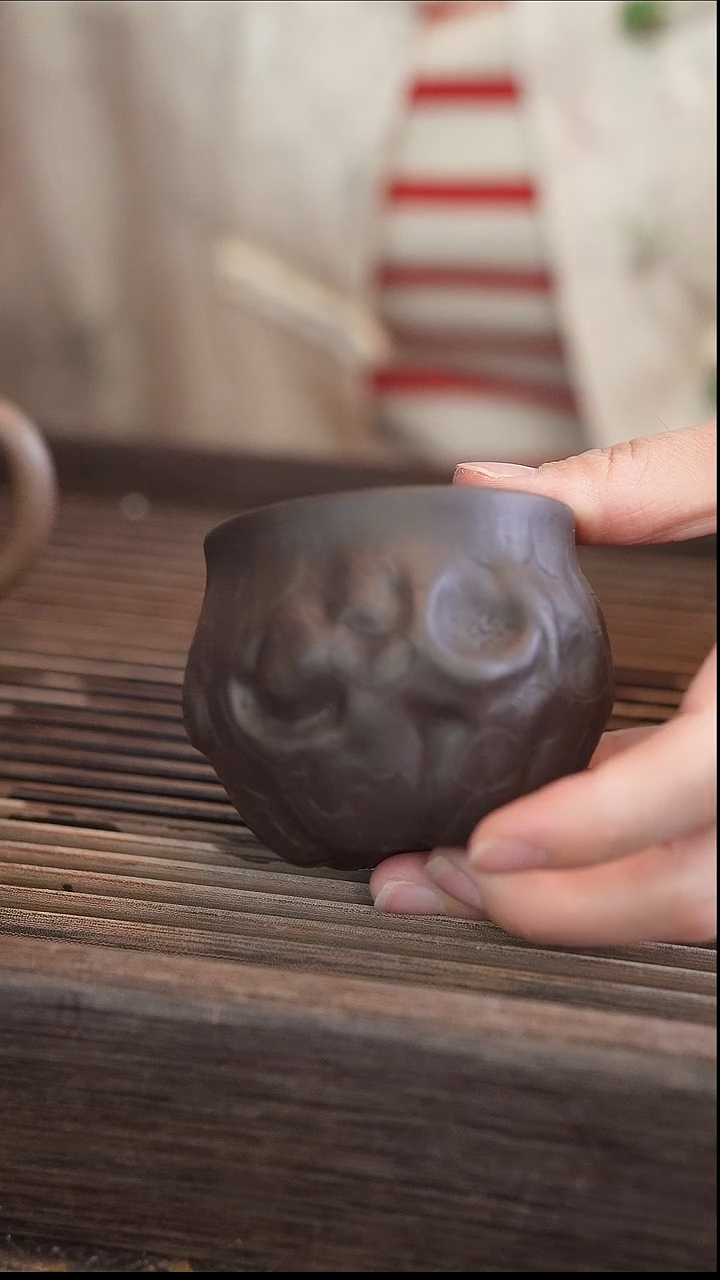 茶壶紫砂全手黑金砂供春杯子140cc