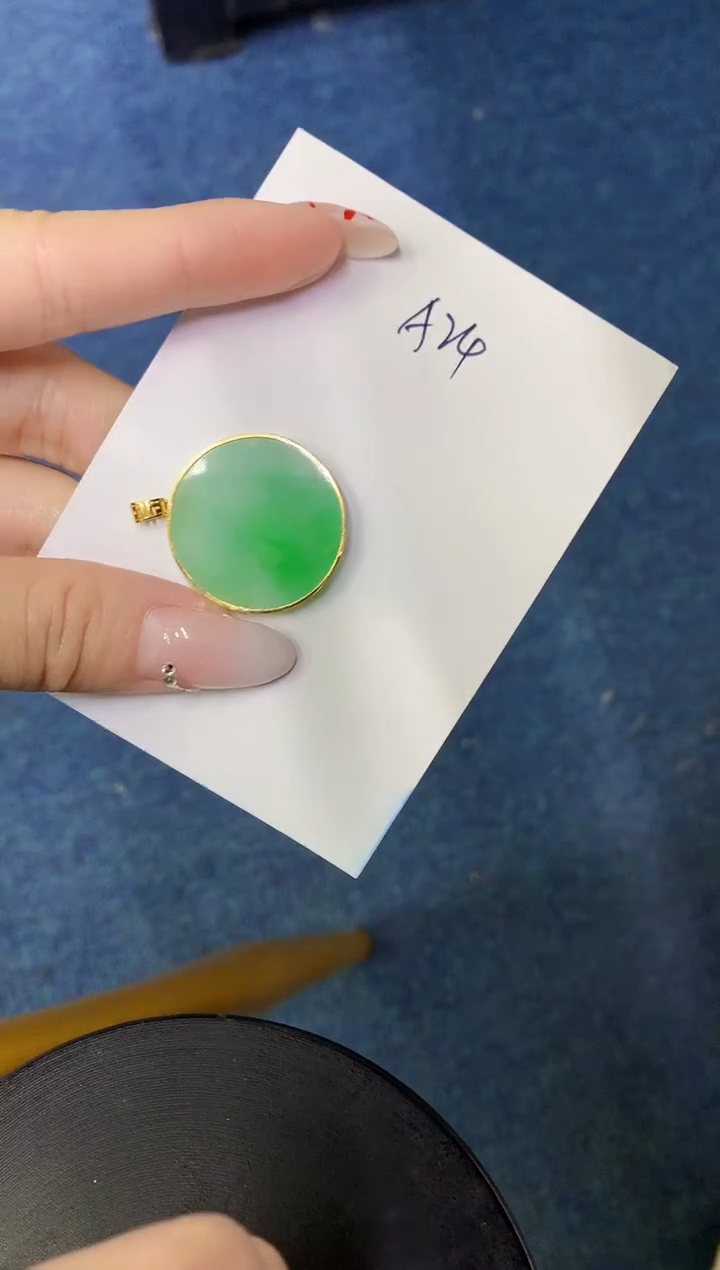 【闪购商品】翡翠颈饰18K金镶嵌000000000000