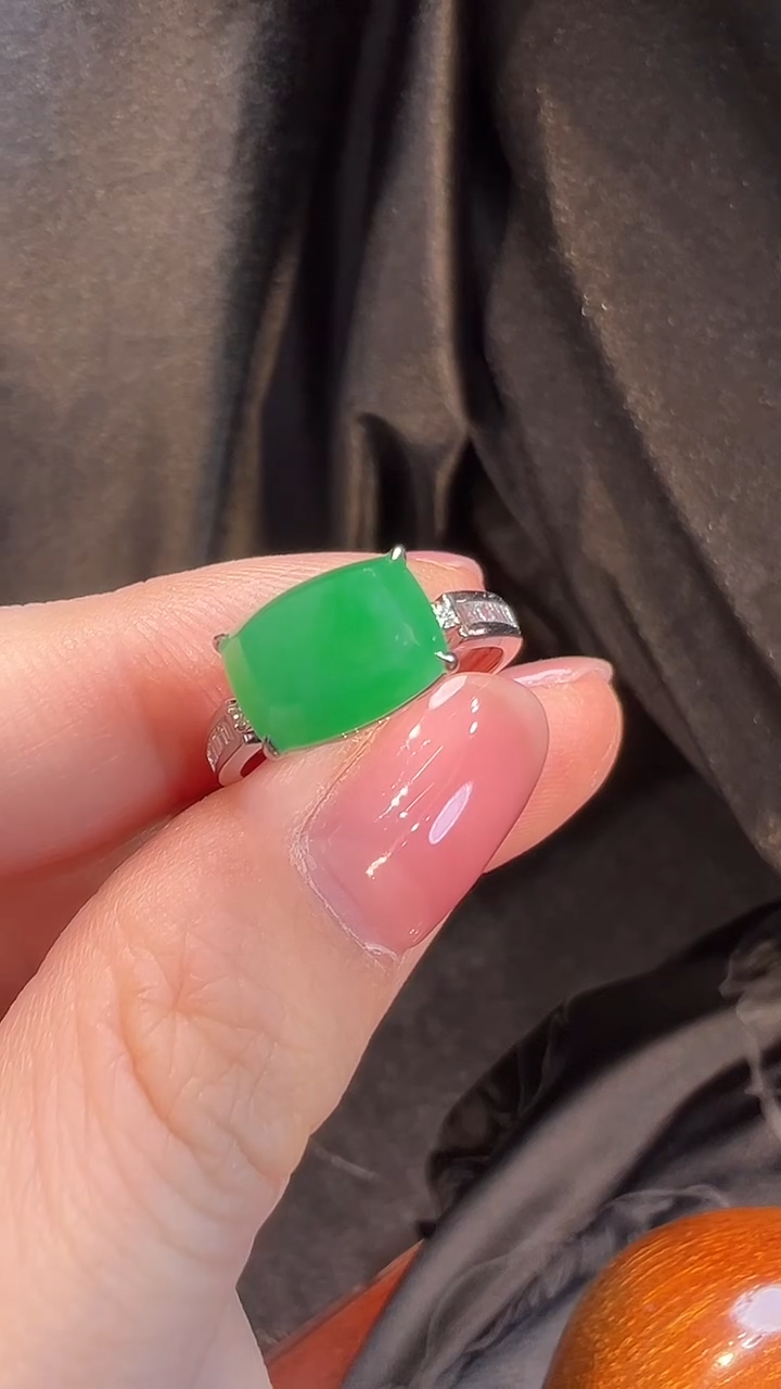 18K金镶嵌戒指翡翠L6